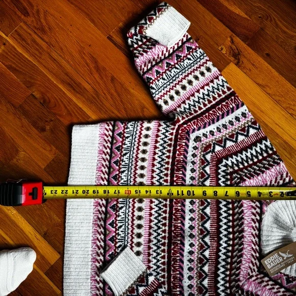 NWT Women's Pink Patterned Sweater S - Picture 2 of 5